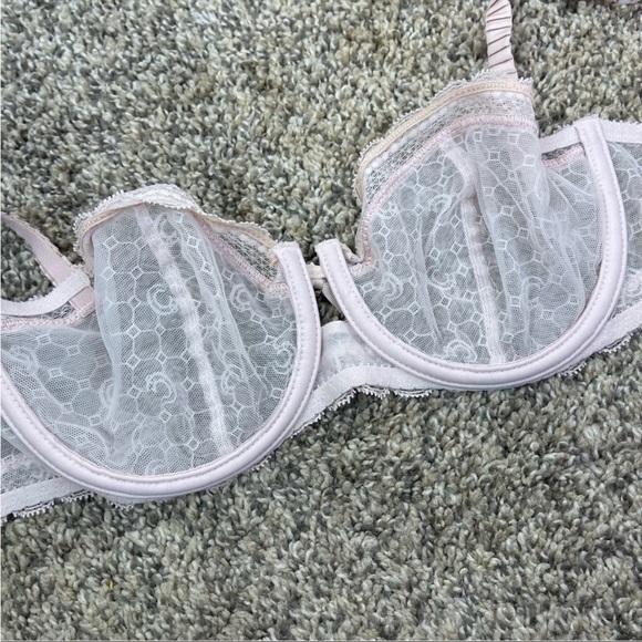 32d unlined Chantelle lace Demi bra with lace detail on the straps - Picture 7 of 8